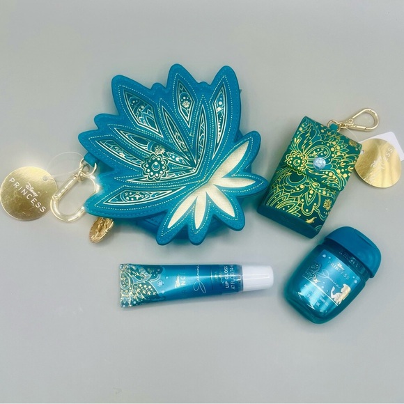 Bath & Body Works Disney JASMINE PocketBac, Coin Purse.Hand Gel & Lip Gloss NEW - Picture 1 of 8